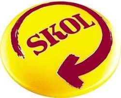 Estagiário de Skol assume redes da marca e quebra a internet